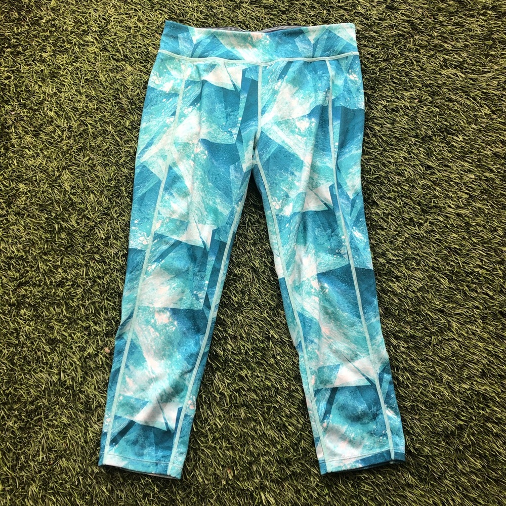 Sweaty Betty green capri workout pants